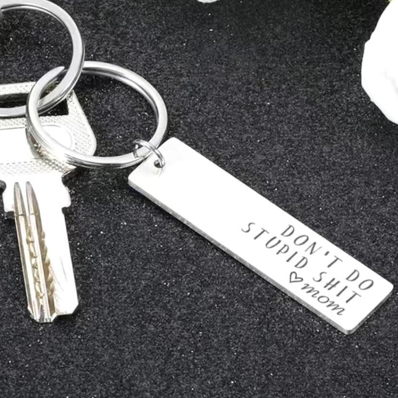⚫️ Keychain Don't Do Stupid Love Mom For Daughter/Son New In Package - Picture 3 of 5
